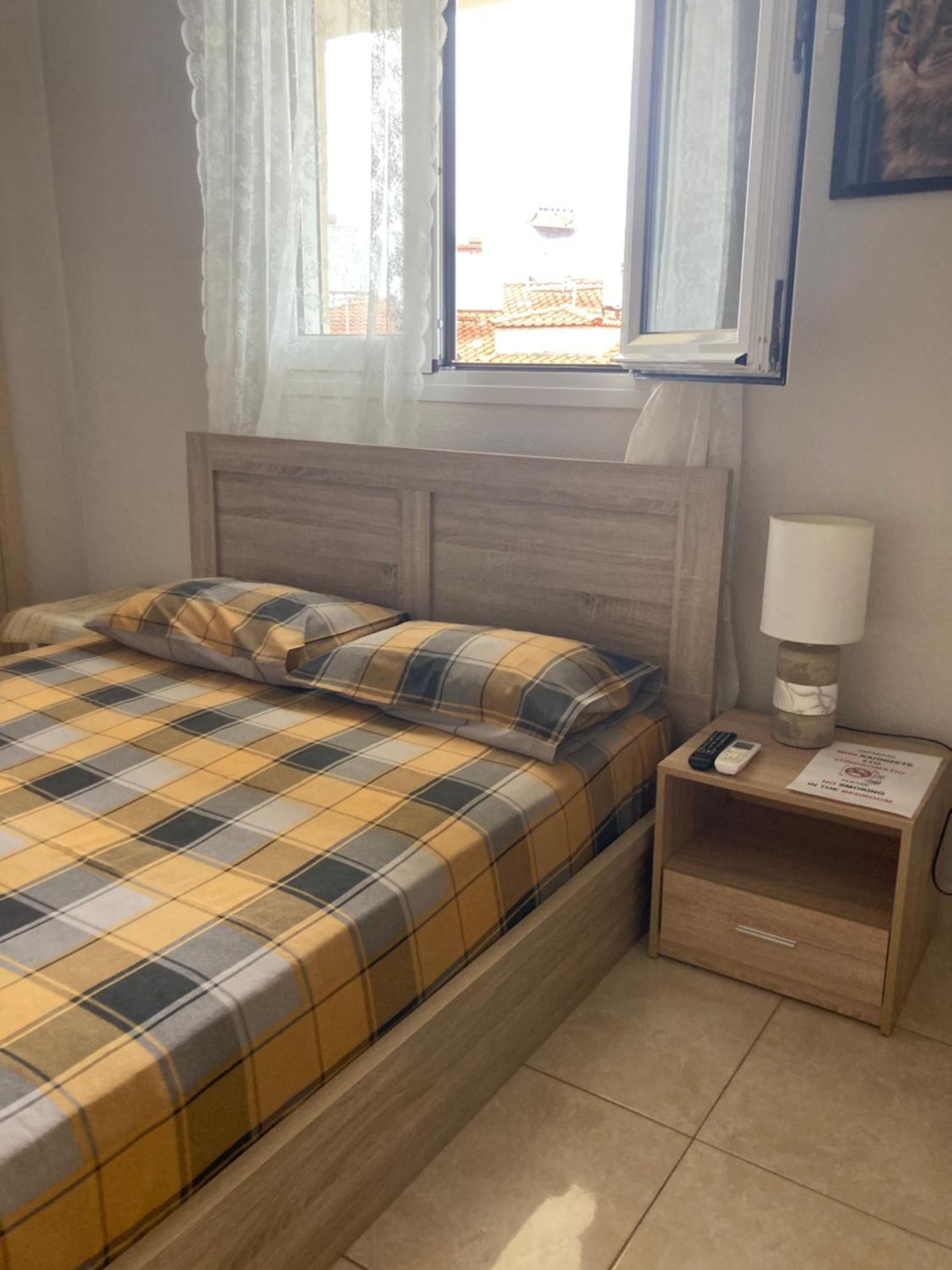 Small Apartment, Great View! Veria  Bagian luar foto